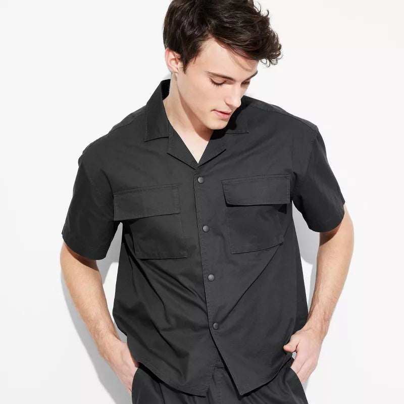 Short sleeve button Up